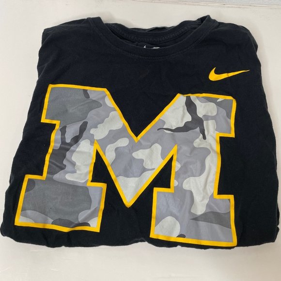 The Nike Tee Michigan Gray Camo Black Tshirt Athletic Cut Womens Large - Picture 3 of 3